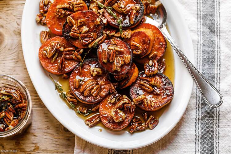 Roasted-maple-pecan-sweet-potatoes-recipe-1