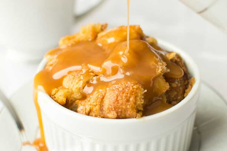 Salted-caramel-croissant-bread-pudding-abajillianrecipes.com-10square