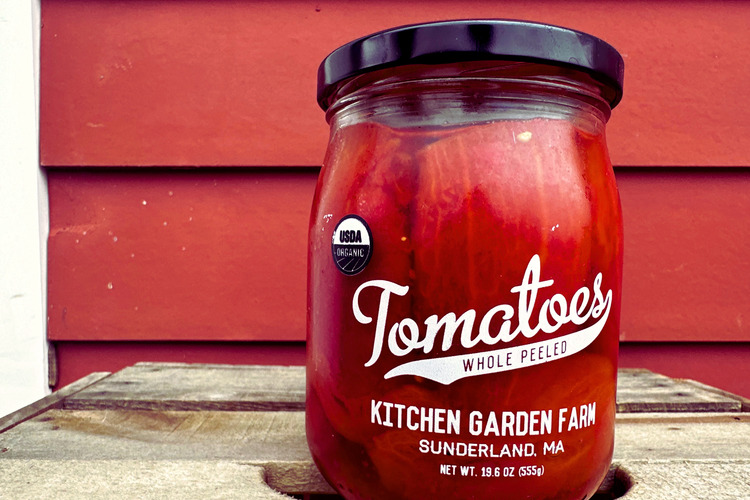 Whole peeled jarred tomatoes 6x48