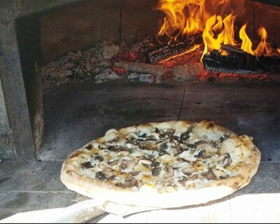 mushroom woodfired pizza vermont