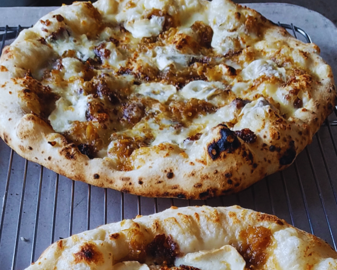 Woodfired Caramelized Onion, Smoked Mozzarella and Fig Pizza
