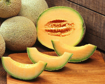cantaloupe sliced