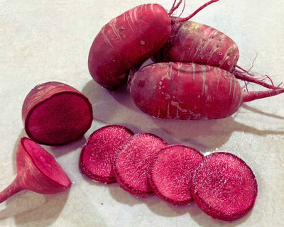 organic vermont grown pink artesia daikon radish