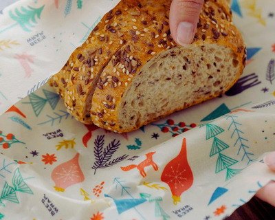 bees warp winter wonderland food wrap roll