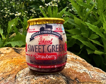 sweet greek strawberry yogurt